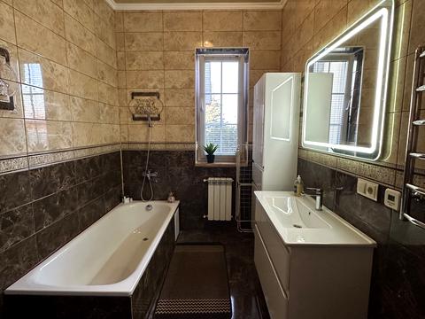 будинок за адресою Івана Богуна вул.