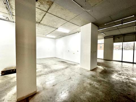 комерційна за адресою Зелена вул., 204-Б