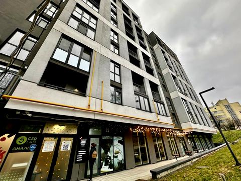 комерційна за адресою Зелена вул., 204-Б