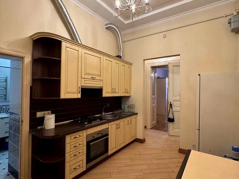 квартира за адресою Миколи Леонтовича вул., 5