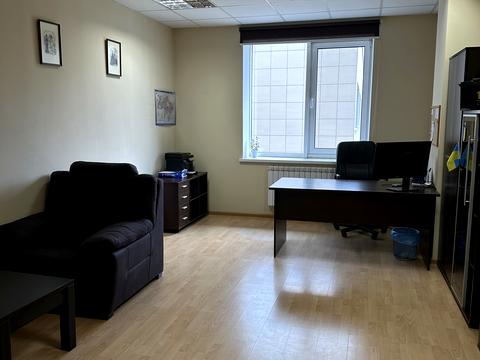 коммерческая по адресу Юрия Шумского ул., 1