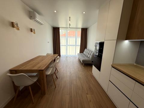 квартира за адресою Зелена вул., (Будинок 9)