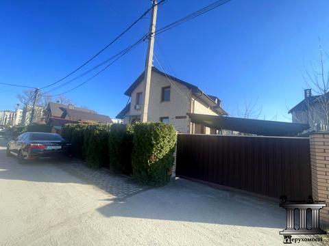 будинок за адресою Михайла Дерегуса вул. (Янтарна), 30