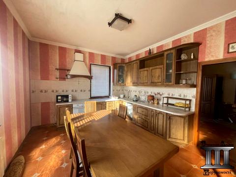 будинок за адресою Михайла Дерегуса вул. (Янтарна), 30