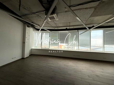 комерційна за адресою Королеви Єлизавети ІІ вул. (Глинки), 2