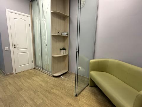 комерційна за адресою Калинова вул., 21