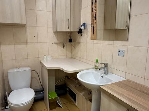 комерційна за адресою Калинова вул., 21