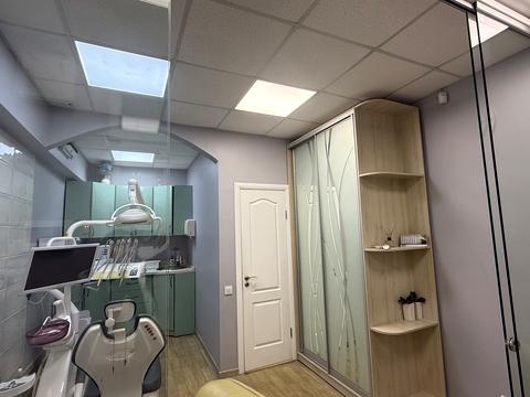 комерційна за адресою Калинова вул., 21