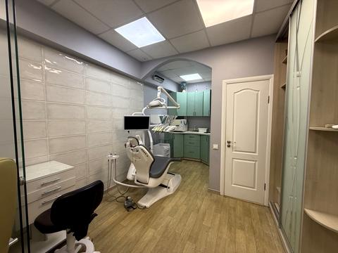 комерційна за адресою Калинова вул., 21