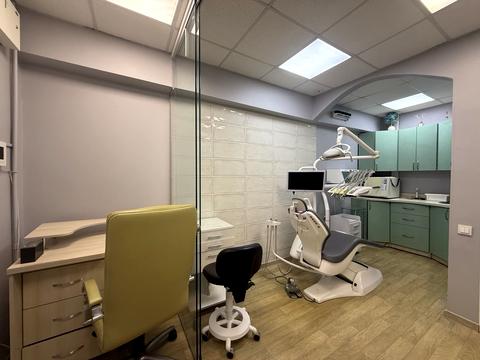 комерційна за адресою Калинова вул., 21