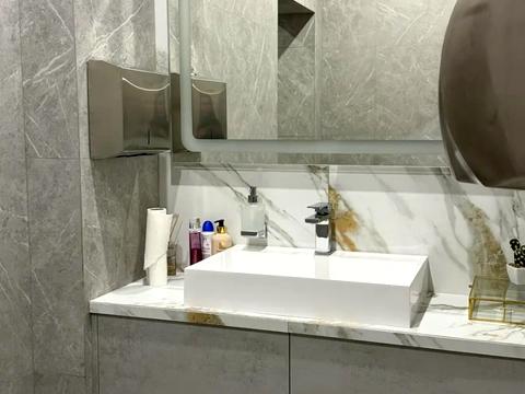 комерційна за адресою Стрілецька вул., 4