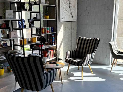 комерційна за адресою Паркова вул., (Будинок 2)