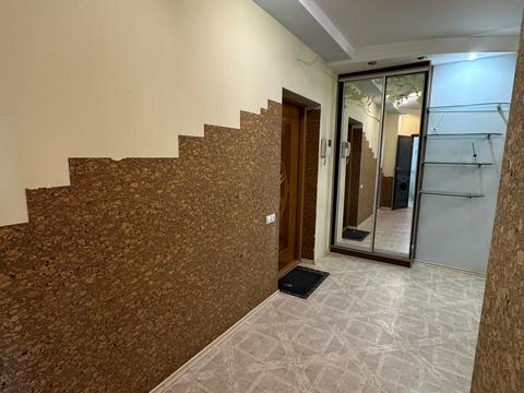 квартира за адресою Раїси Окіпної вул., 4