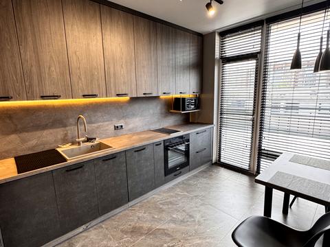 квартира за адресою Євгена Коновальця вул., 37-А