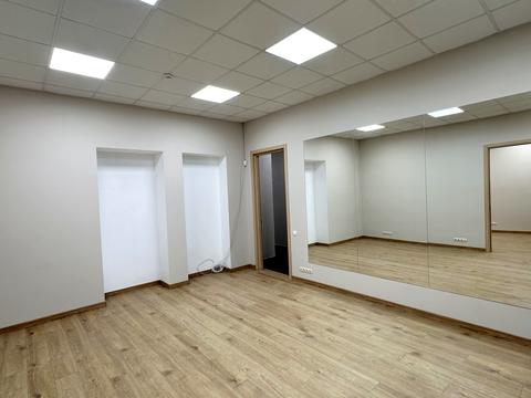 комерційна за адресою Левандовська вул. (Аніщенка), 8/15-А