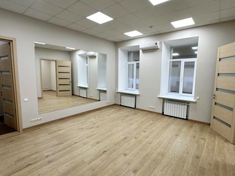 комерційна за адресою Левандовська вул. (Аніщенка), 8/15-А