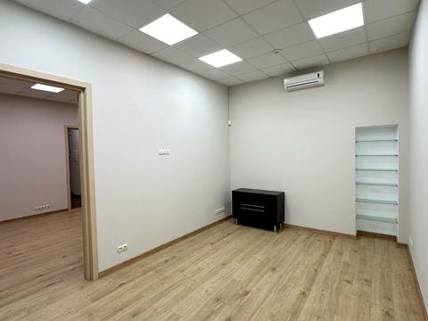 комерційна за адресою Левандовська вул. (Аніщенка), 8/15-А