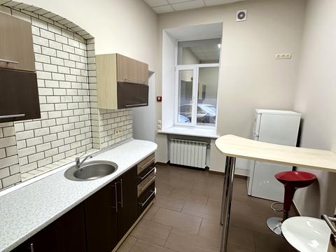 комерційна за адресою Левандовська вул. (Аніщенка), 8/15-А