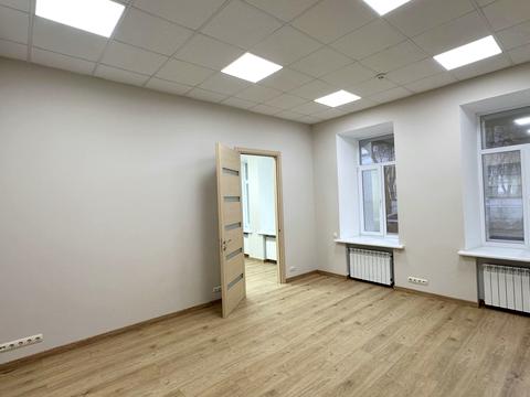 комерційна за адресою Левандовська вул. (Аніщенка), 8/15-А