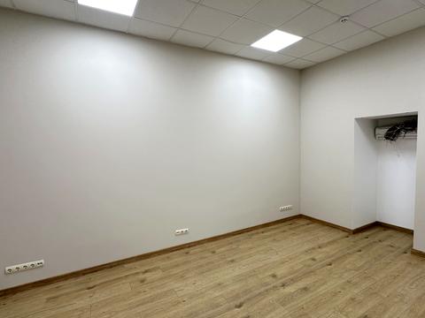 комерційна за адресою Левандовська вул. (Аніщенка), 8/15-А