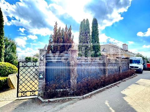 будинок за адресою Садова, 2Б