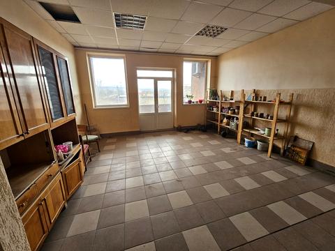 комерційна за адресою Промислова вул., 10