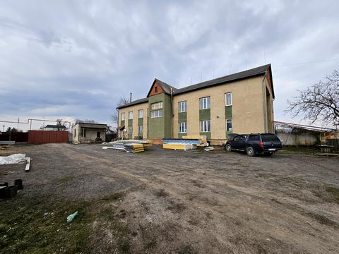 комерційна за адресою Промислова вул., 10