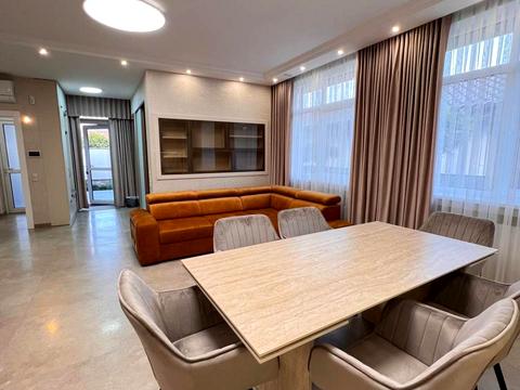 дом по адресу Виноградов, Копанская ул.