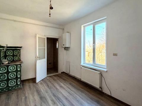 дом по адресу Біля центральної дороги