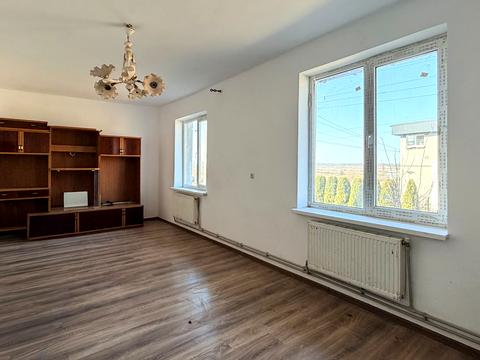 дом по адресу Біля центральної дороги