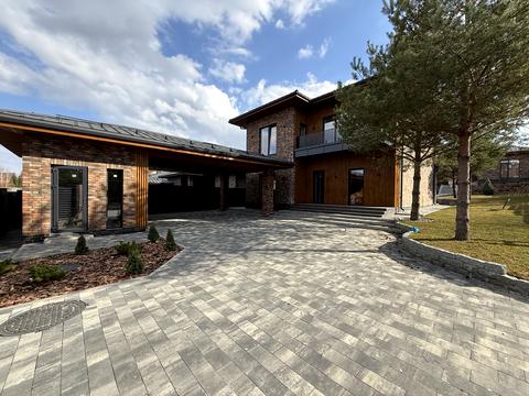 будинок за адресою Центральна вул.