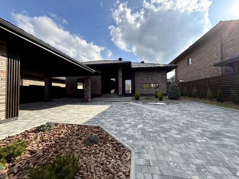 будинок за адресою Центральна вул.