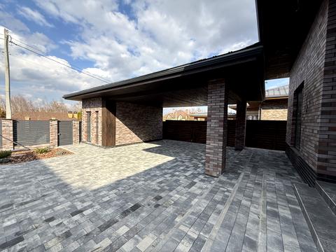 будинок за адресою Центральна вул.