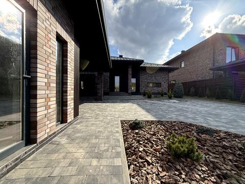 будинок за адресою Центральна вул.