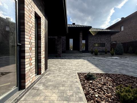 будинок за адресою Центральна вул.