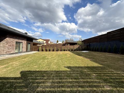 будинок за адресою Центральна вул.