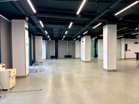 комерційна за адресою Шевченка вул., 49