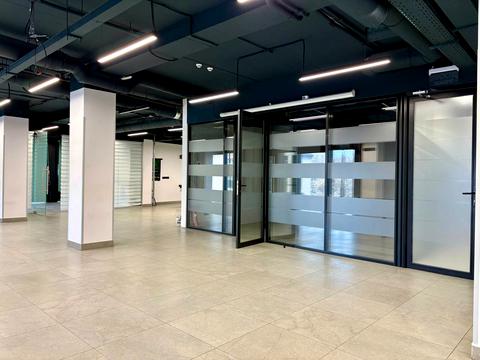 комерційна за адресою Шевченка вул., 49