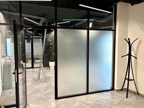 комерційна за адресою Шевченка вул., 49