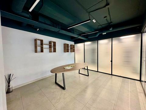 комерційна за адресою Шевченка вул., 49