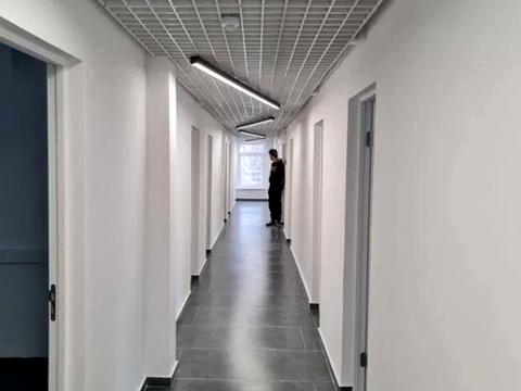 комерційна за адресою Володимира Антоновича вул. (Свердлова), 6