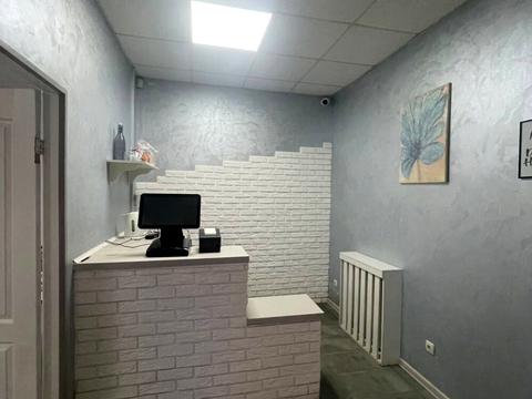 комерційна за адресою Композитора Ніщинського вул., 28