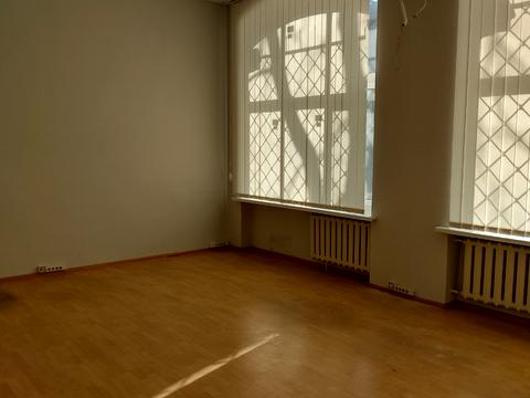 комерційна за адресою Академіка Філатова вул., 10-А