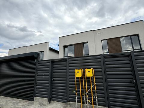 будинок за адресою Леся Курбаса вул.