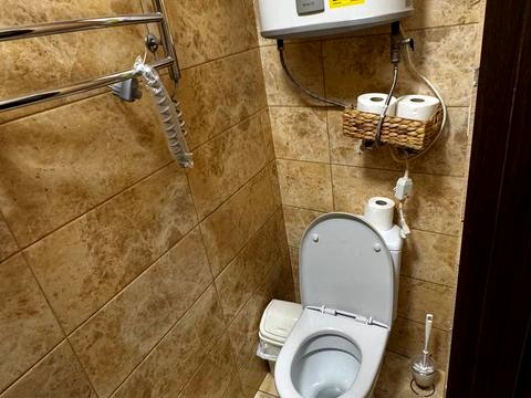 комерційна за адресою Пекарська вул., 16
