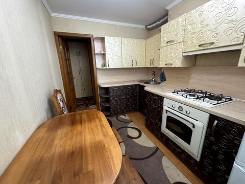 квартира за адресою Тополина вул., 3