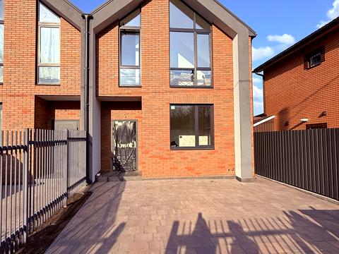 будинок за адресою Молодіжна вул., 87