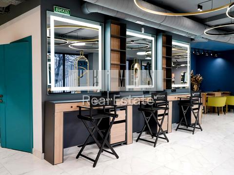 комерційна за адресою Гоголівська вул., 37/2