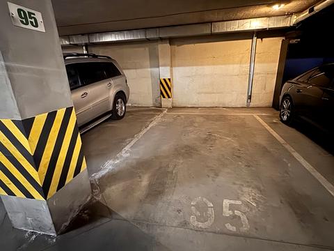 паркоместо по адресу Палубная ул., 12