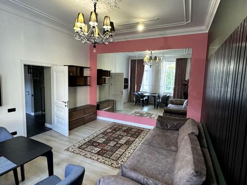 квартира за адресою Пантелеймона Куліша вул., 11